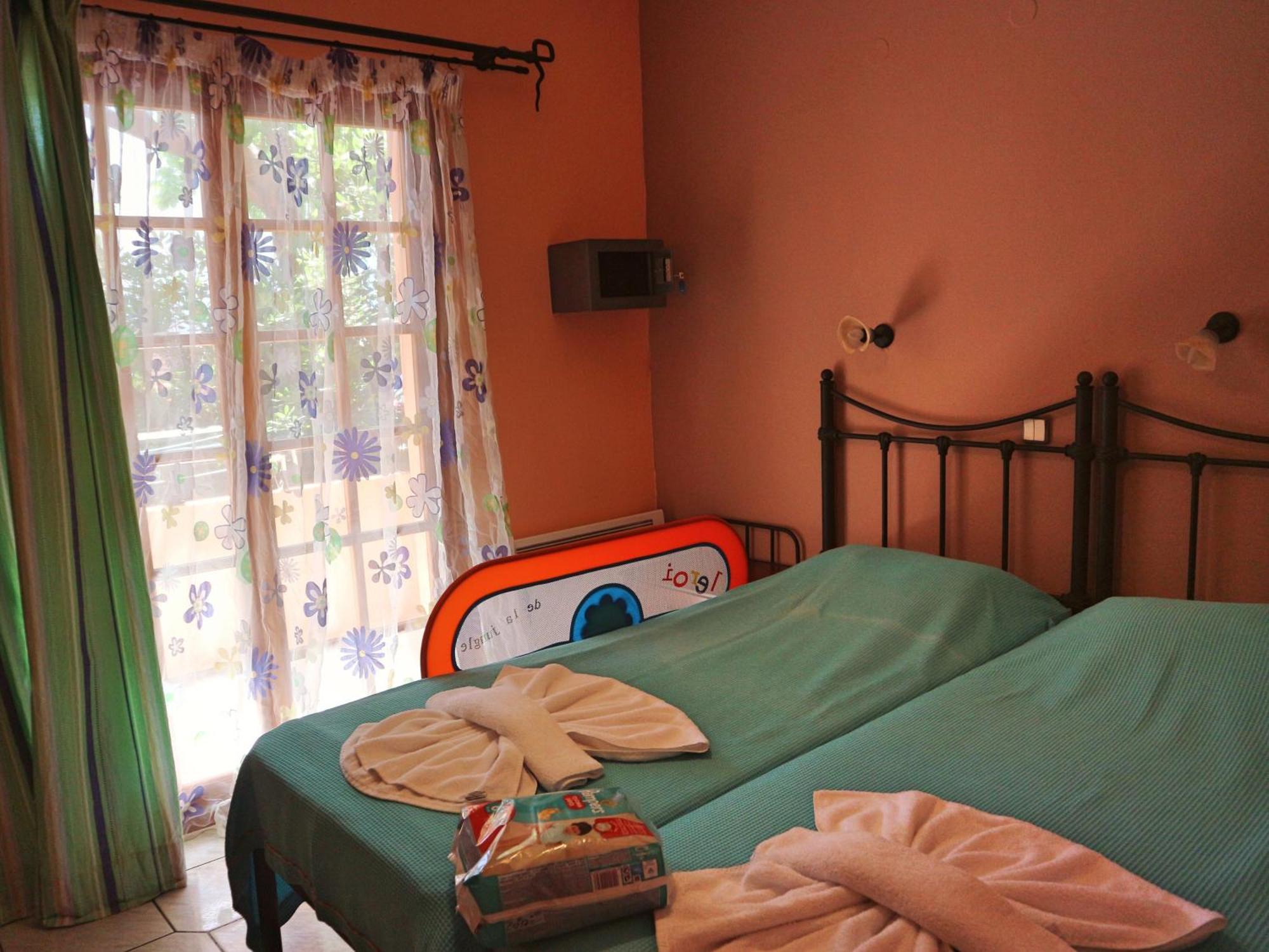Villa Eleni Seaside Apartments Platanias  Room photo